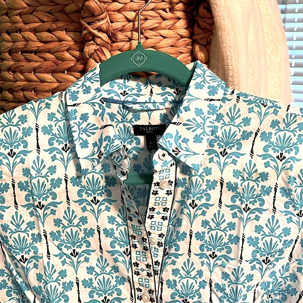 Talbots women’s size MP button shirt long sleeves New NWTS woven cotton